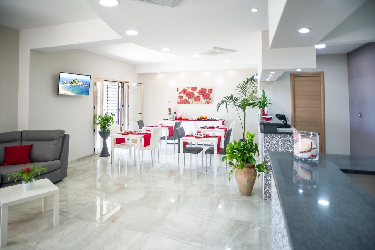 サンタ・テレーザ・ディ・リーヴァ Riva Del Sol Bed & Breakfast エクステリア 写真