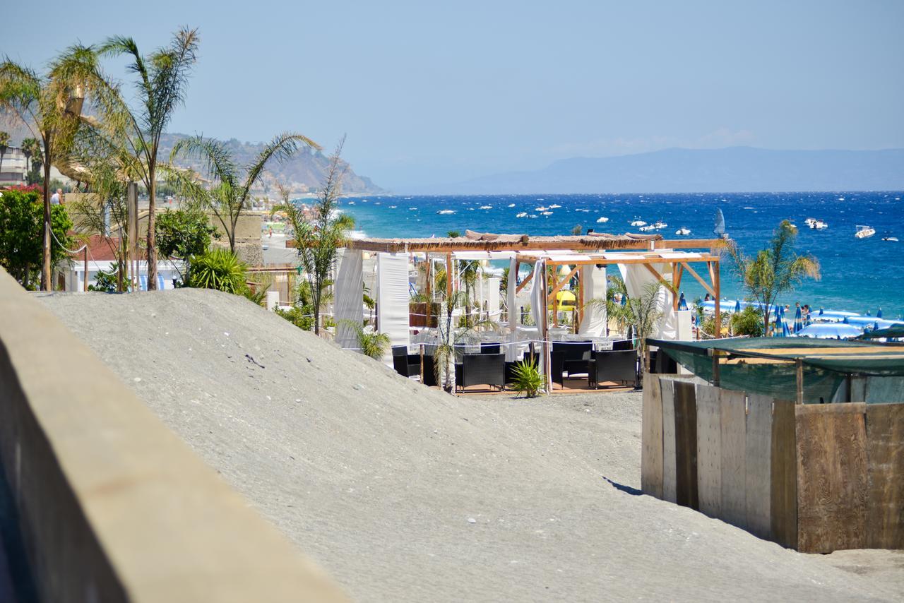 サンタ・テレーザ・ディ・リーヴァ Riva Del Sol Bed & Breakfast エクステリア 写真